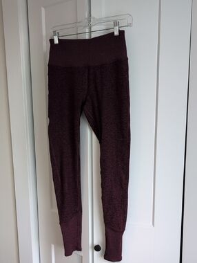 Alo Maroon Heathered Leggings